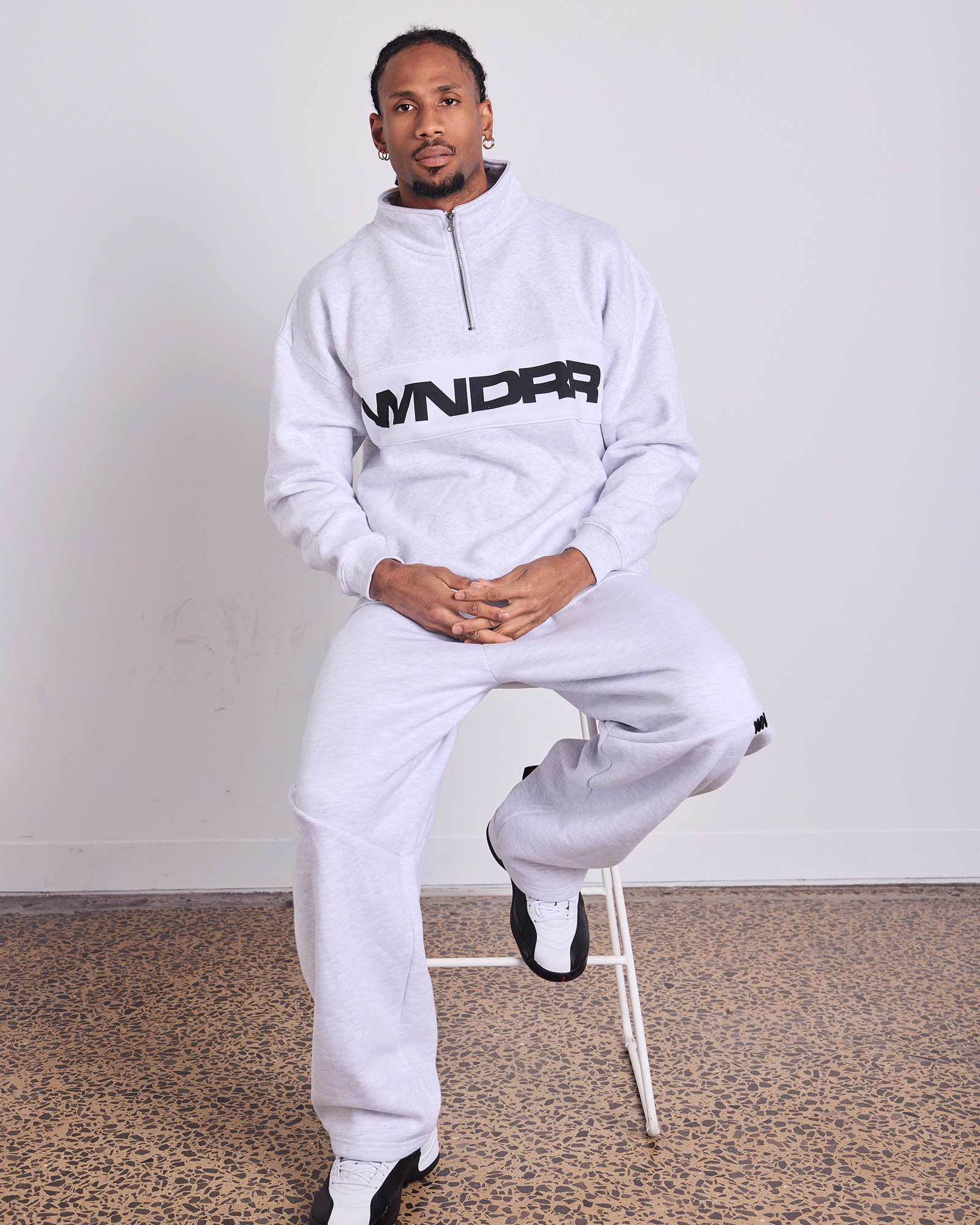 MOTIF 1/4 ZIP SWEAT - WHITE MARLE