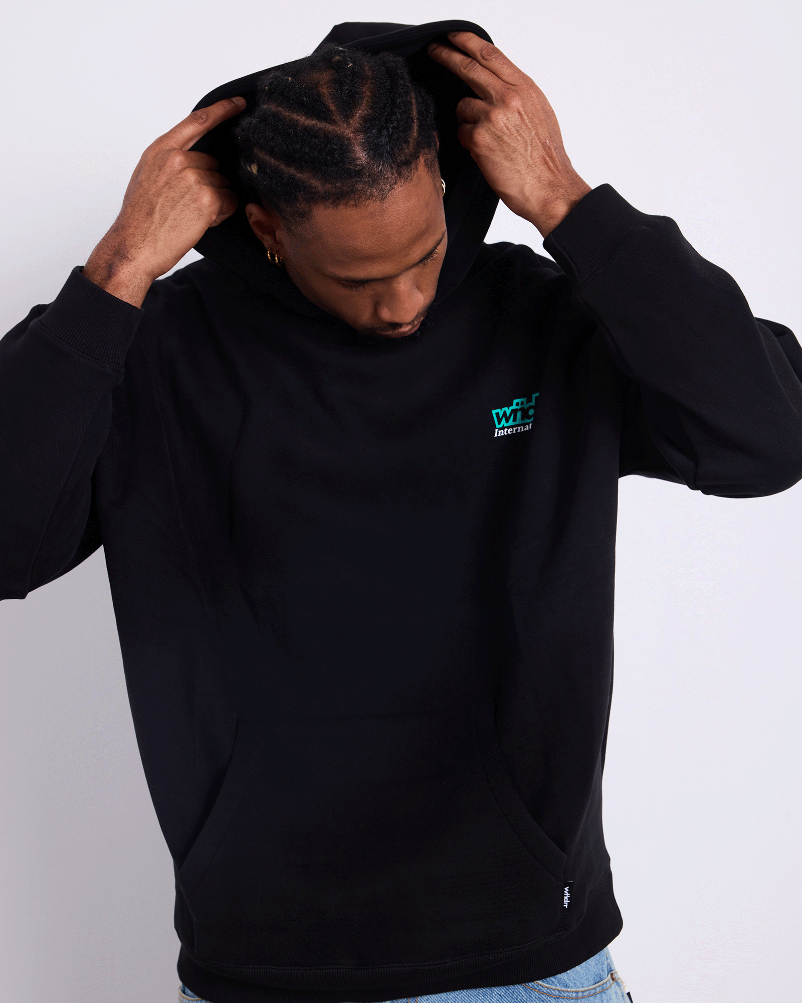 INTERNATIONAL HOOD SWEAT - BLACK